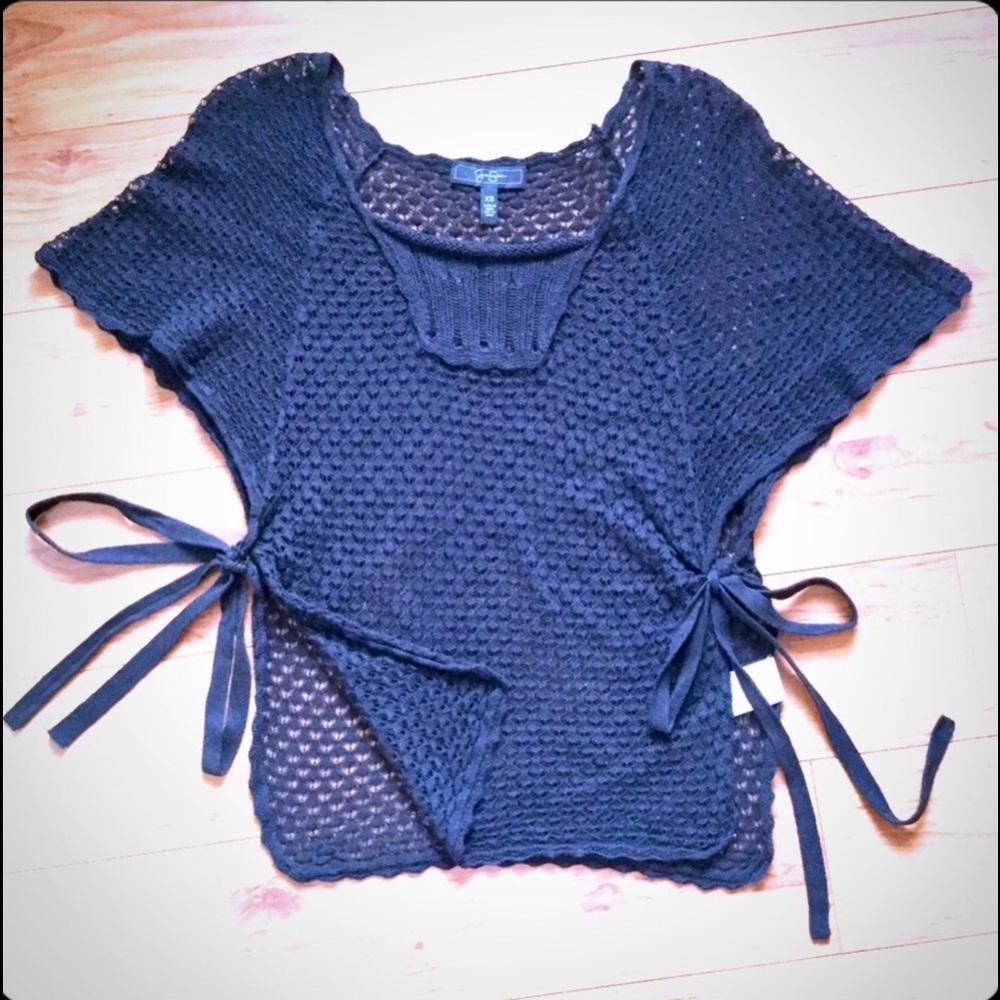 ⬇️ PRICE- JESSICA SIMPSON CROCHET TOP