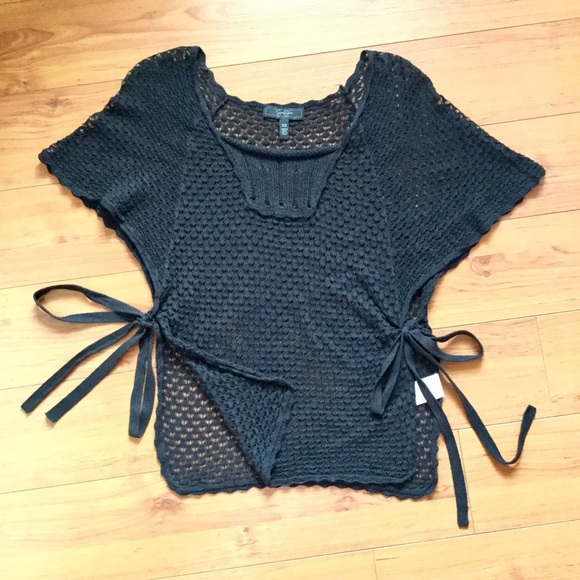 ⬇️ PRICE- JESSICA SIMPSON CROCHET TOP - Picture 2 of 4
