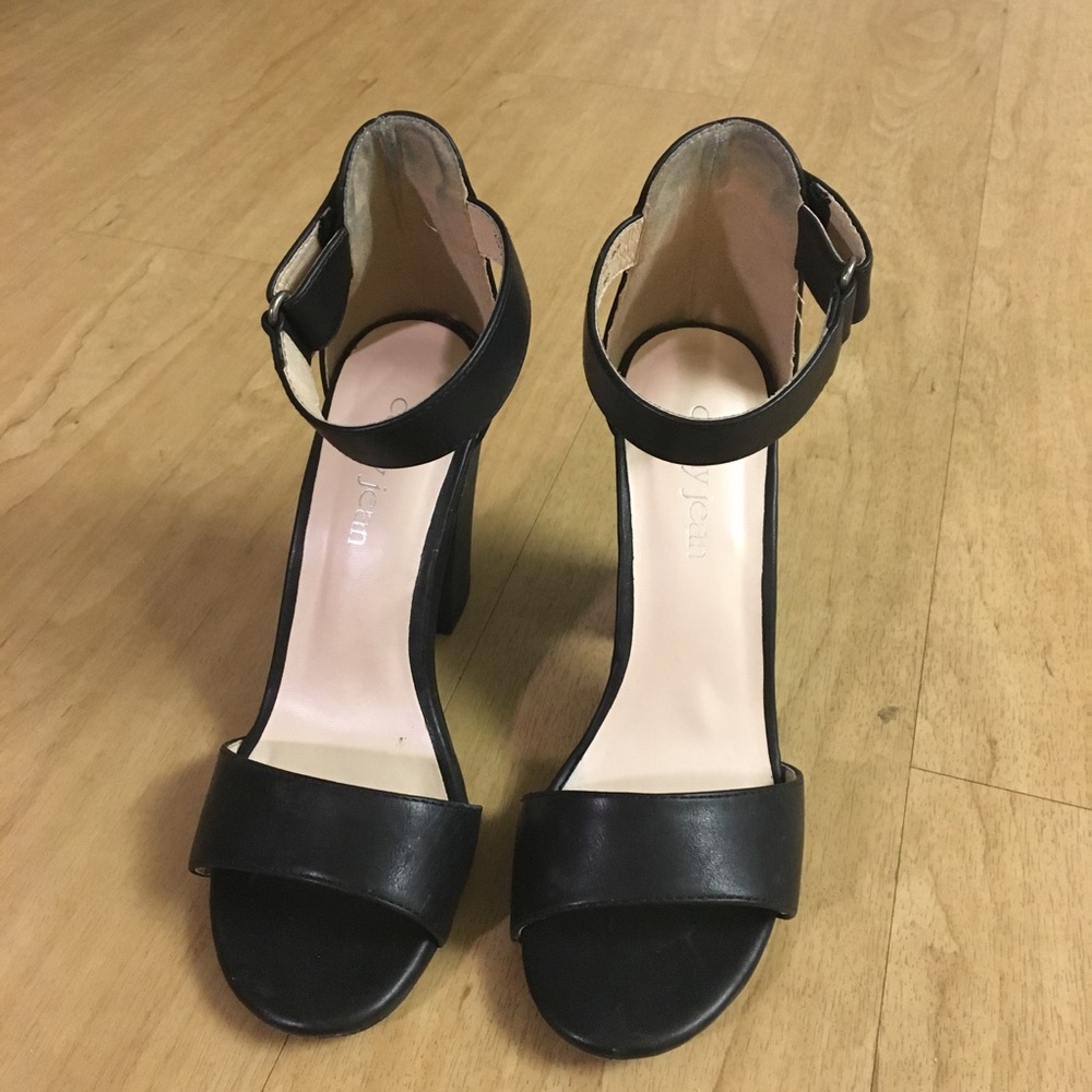 Cathy Jean black heels