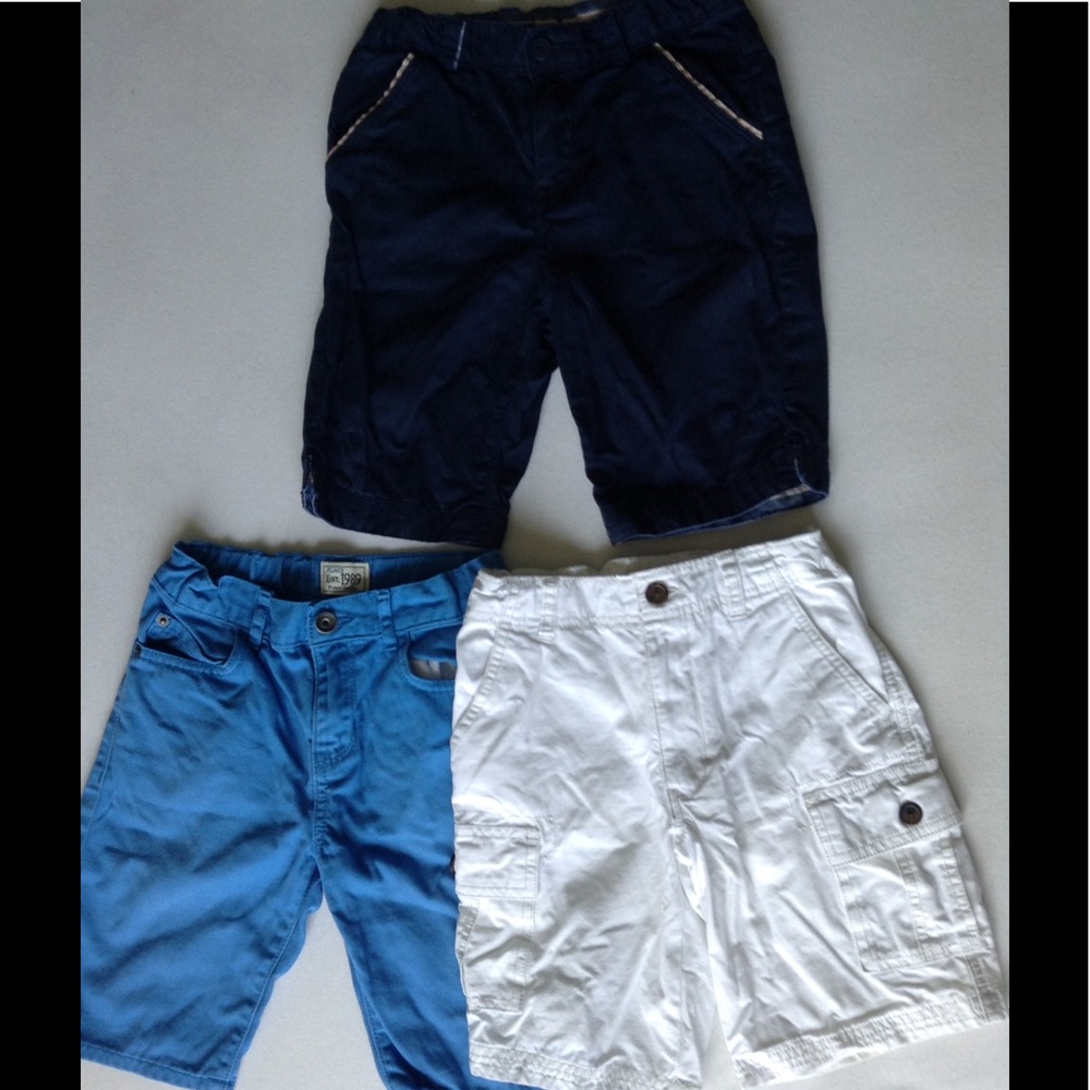 Boys shorts. 3 shorts for boy. 7 yr.