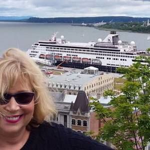 Meet your Posher, Pam