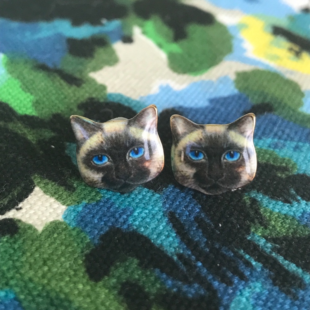 Blue-eyed Siamese cat earrings - never worn!