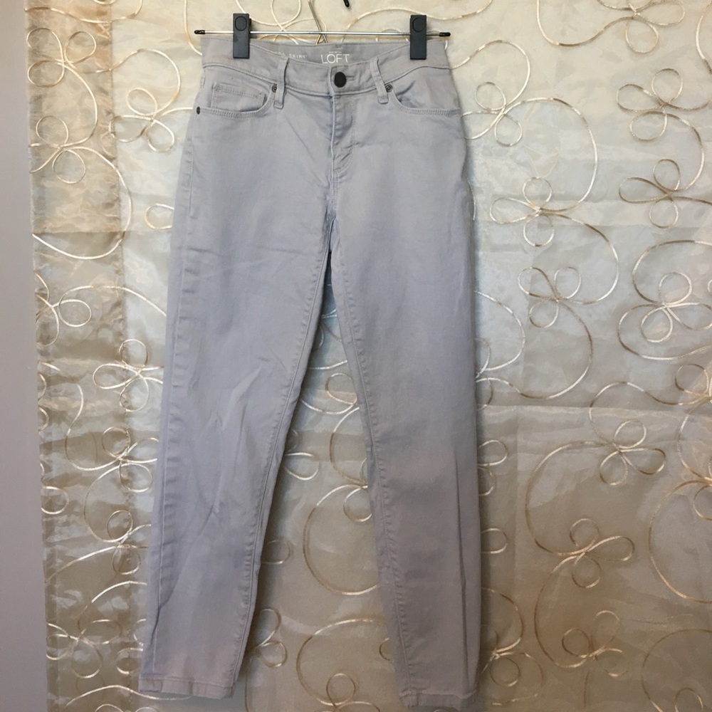 LOFT - khaki jeans - size: 27/4 🍂