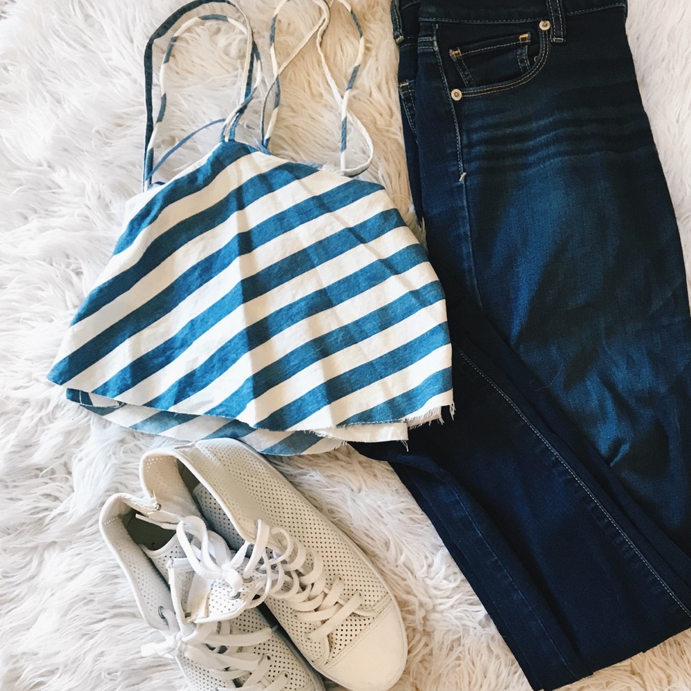 Zara Striped White And Blue Size Small Crop Top