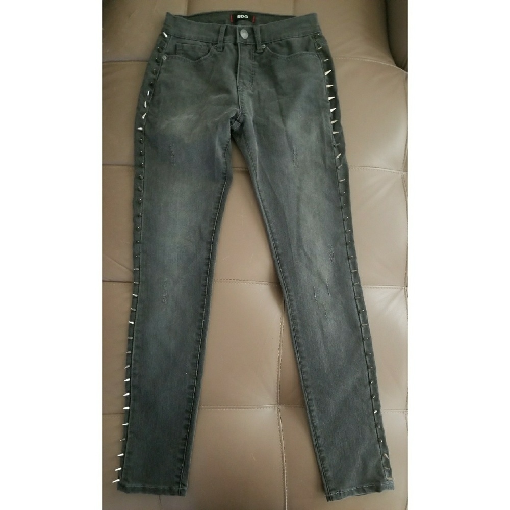 NEW Urban Outfitter's BDG Mid Rise Spike Jeans