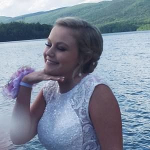 Meet your Posher, Alisa