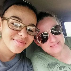 Meet your Posher, Cassie-lee