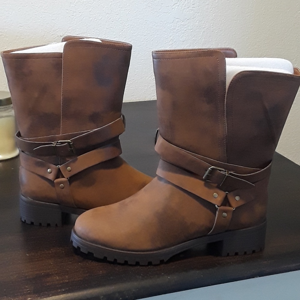 Half calf boots