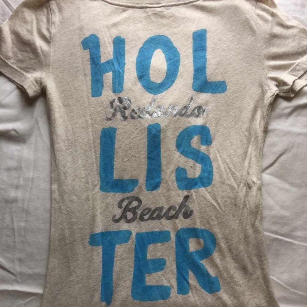 Hollister V-Neck T-Shirt