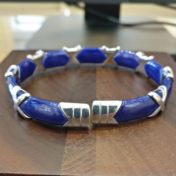 SOLD - White Gold & Diamond "X" Oval Blue Bracelet - Picture 7 of 8