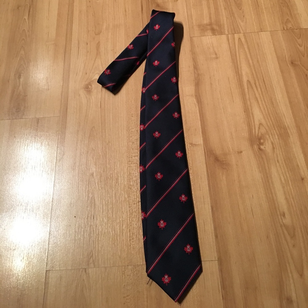 Dress tie