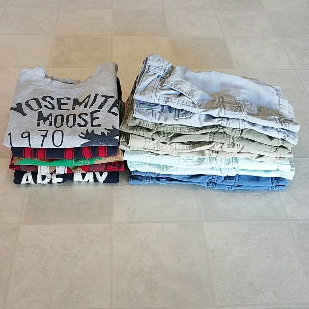 BONDLE SPECIAL 5 sets of boy clothes. All size 4