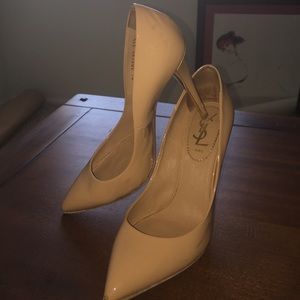 Yves Saint Laurent Nude Heels Yves Saint Laurent Nude Heels