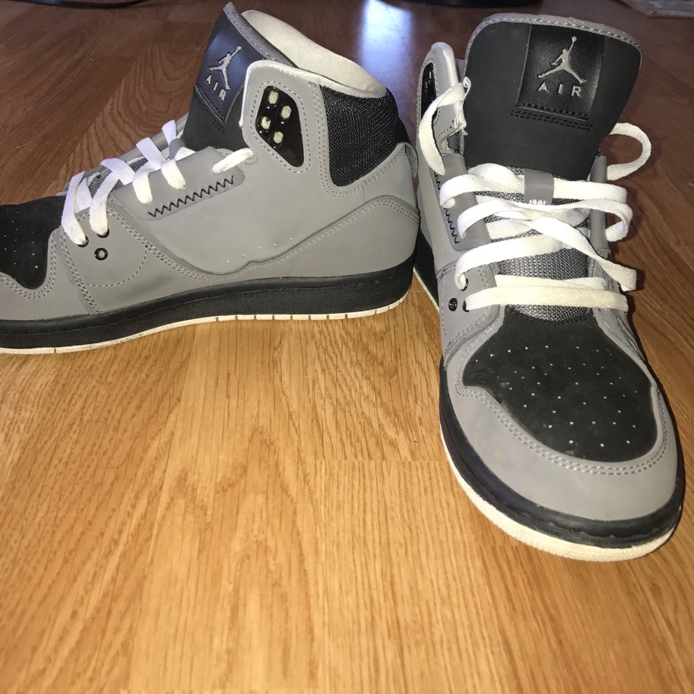 Jordan 1 Flight 2 Basketball Shoes Size 9