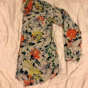 Gap shrunken boyfriend button up blouse