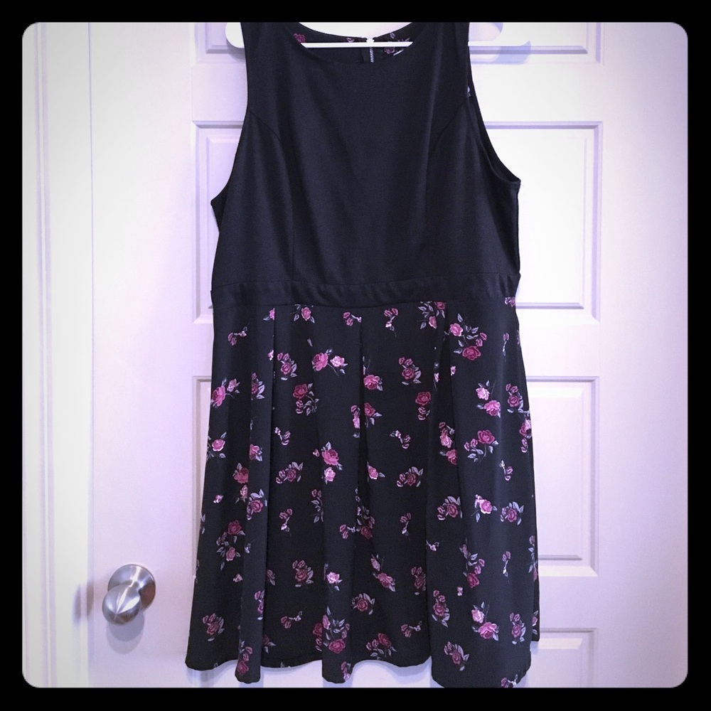 Black & Floral Dress, Sleeveless, XXL