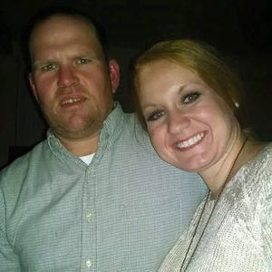 Meet your Posher, Larissa