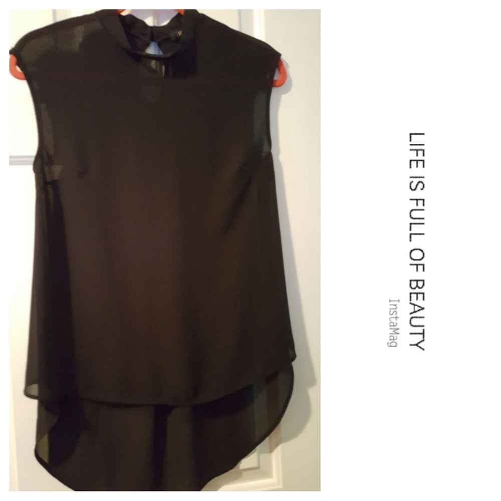 Women's MONTEAU Black High Low Top Sz S