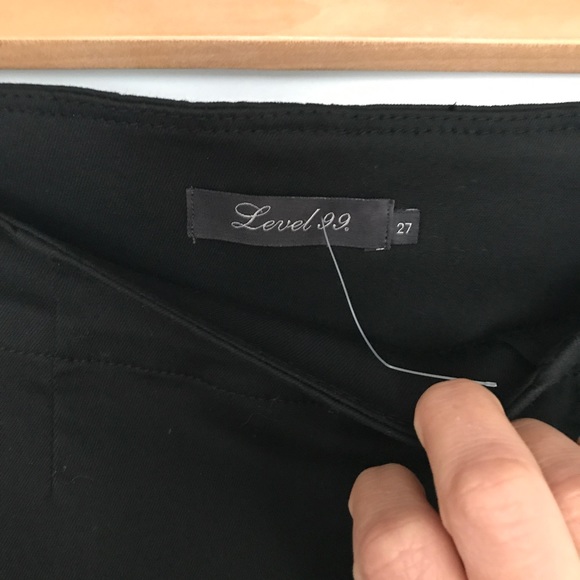 Level 99 black pencil skirt with zipper detail - Picture 2 of 3