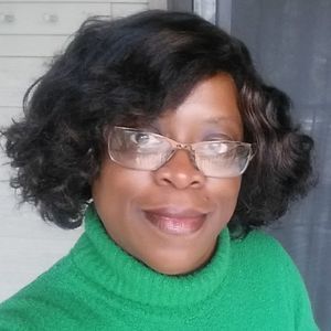 Meet your Posher, Monica