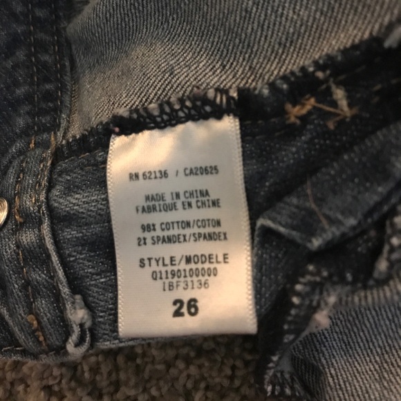 TRADE - Picture 4 of 4