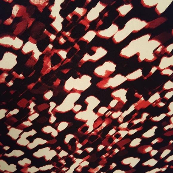 Calvin Klein Print Drape Neck Top - Picture 7 of 8