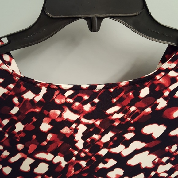 Calvin Klein Print Drape Neck Top - Picture 8 of 8