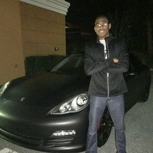 Meet your Posher, Jonel