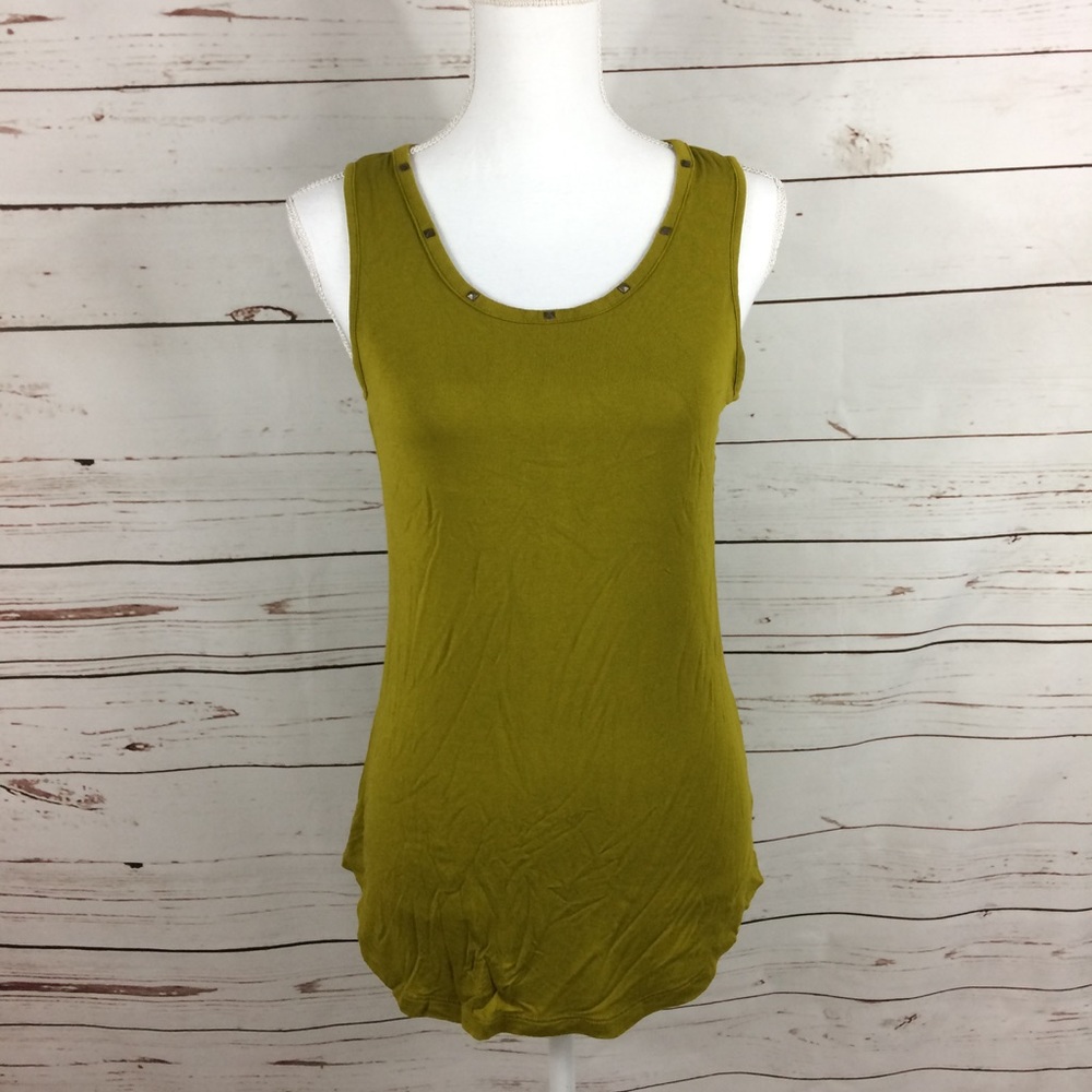 Ana olive green tank sz S
