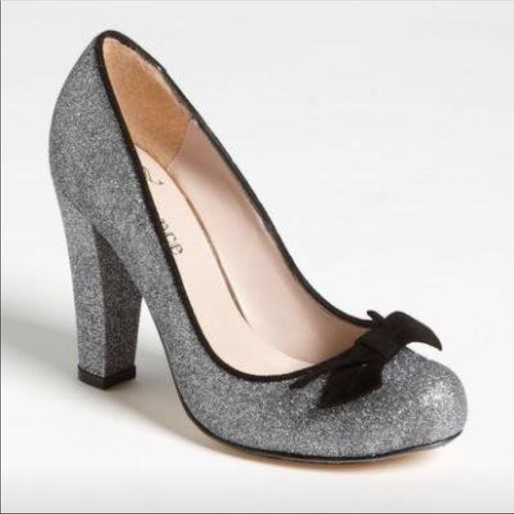 Flounce "Precious" Pump (Size 8.5)