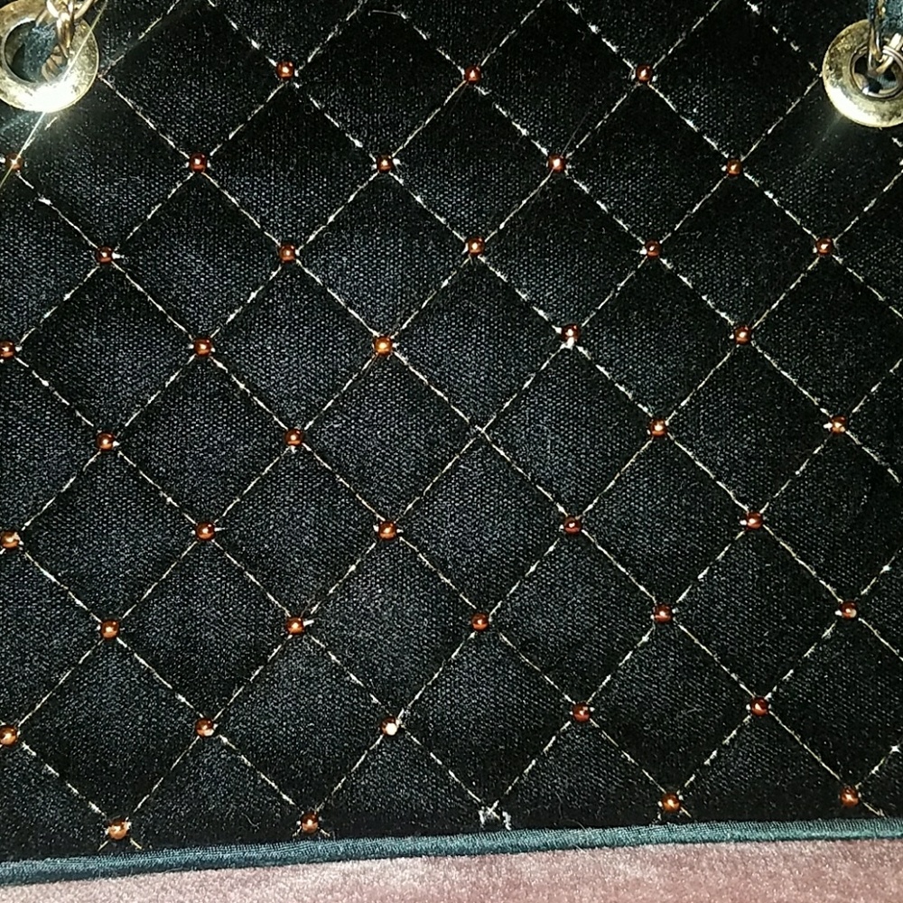 ⭐ Vintage Velvet Purse - Picture 3 of 8