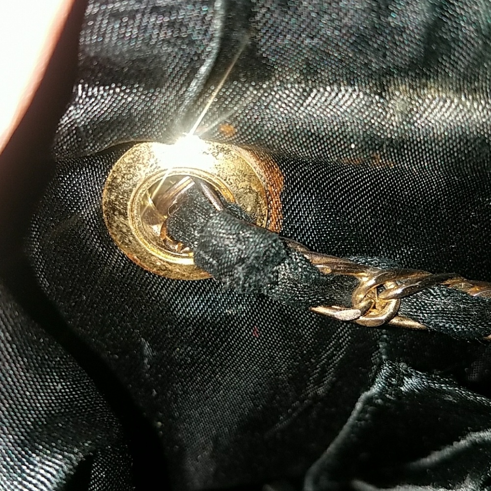 ⭐ Vintage Velvet Purse - Picture 6 of 8