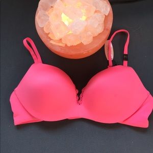 Victoria's Secret Plunge Push-Up Bra 34B