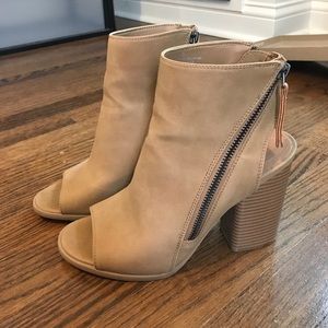 Dolce Vita Tan Booties