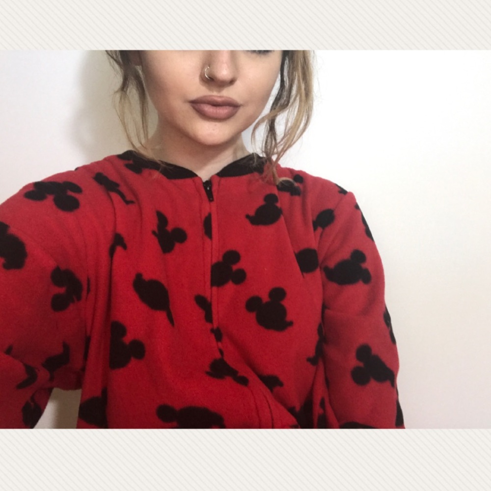 🐭MICKEY MOUSE ONESIE🐭
