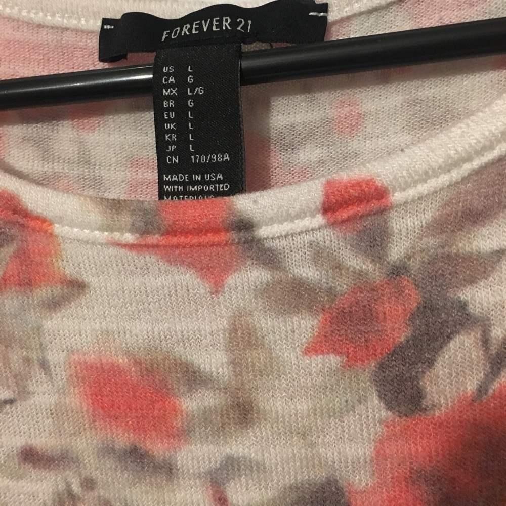 Floral Top - Picture 3 of 3