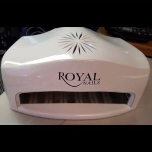Royal Nails UV dryer