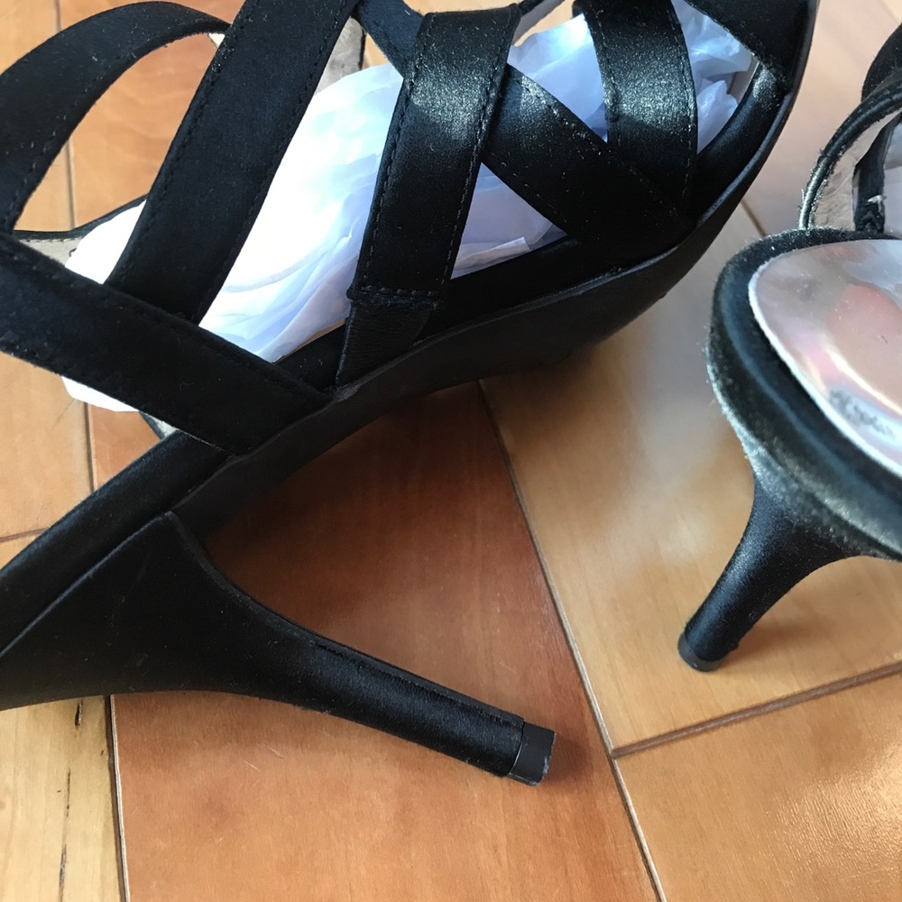 Michael Kors Evening Shoes - Picture 4 of 5