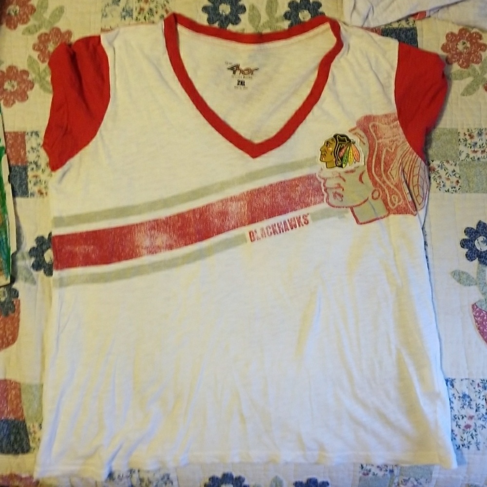 Chicago Blackhawk t shirt