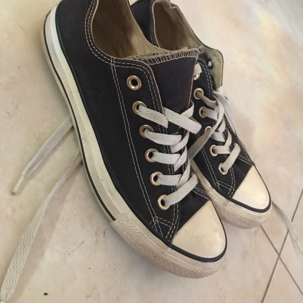 Black converse