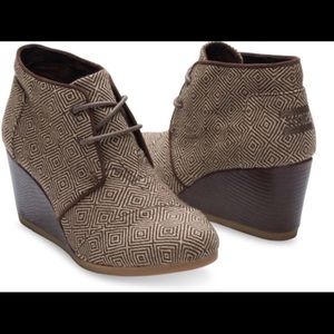 Toms Wedges