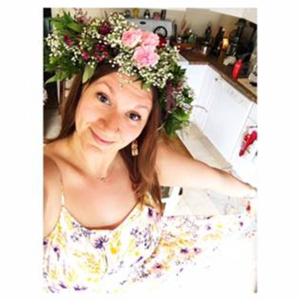 Meet your Posher, Caitlin