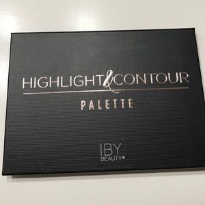 IBY Highlight and contour palette