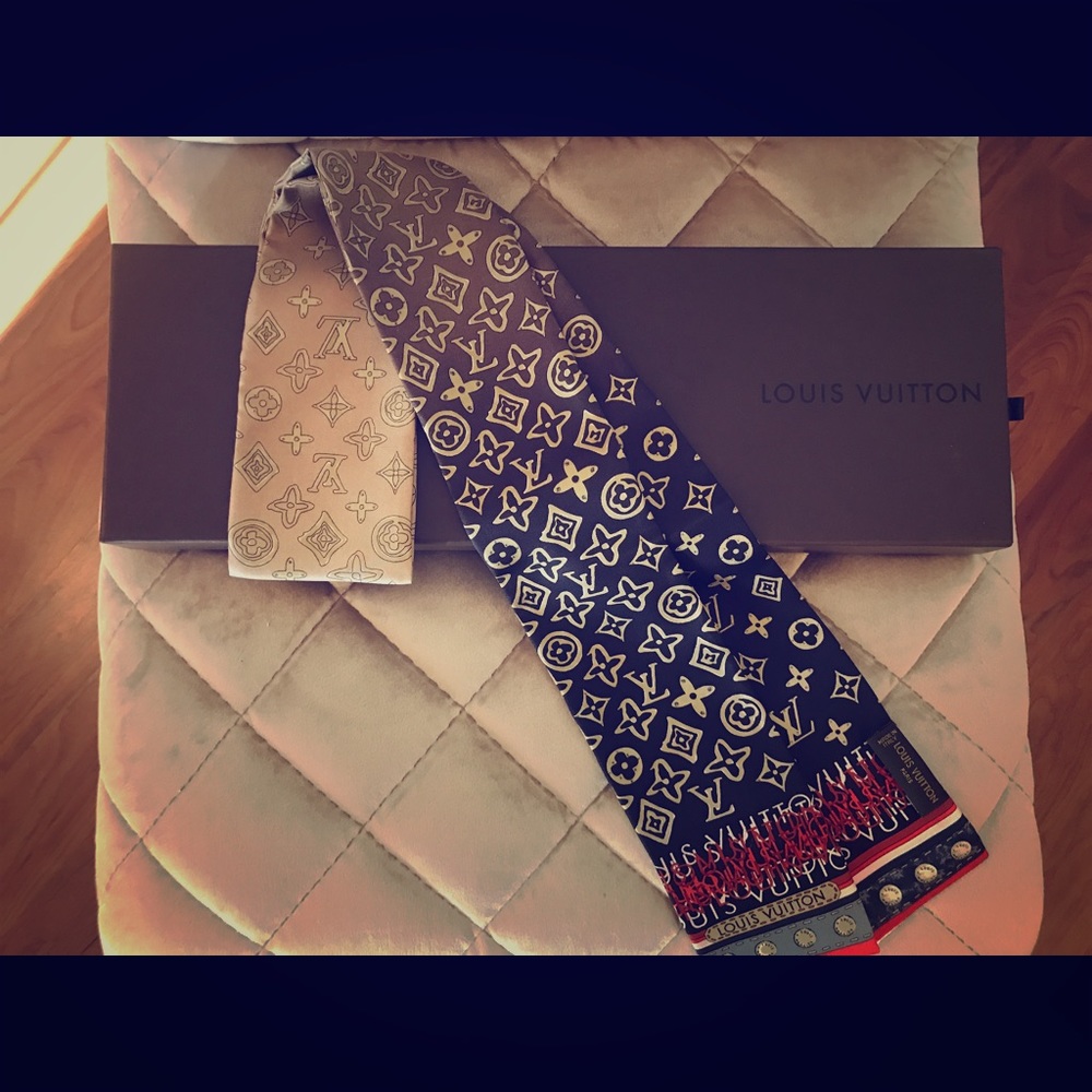 Louis Vuitton Monogram Bandeau Silk Scarf
