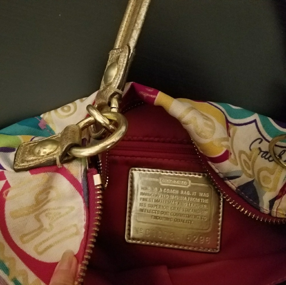 Purses - Picture 2 of 3