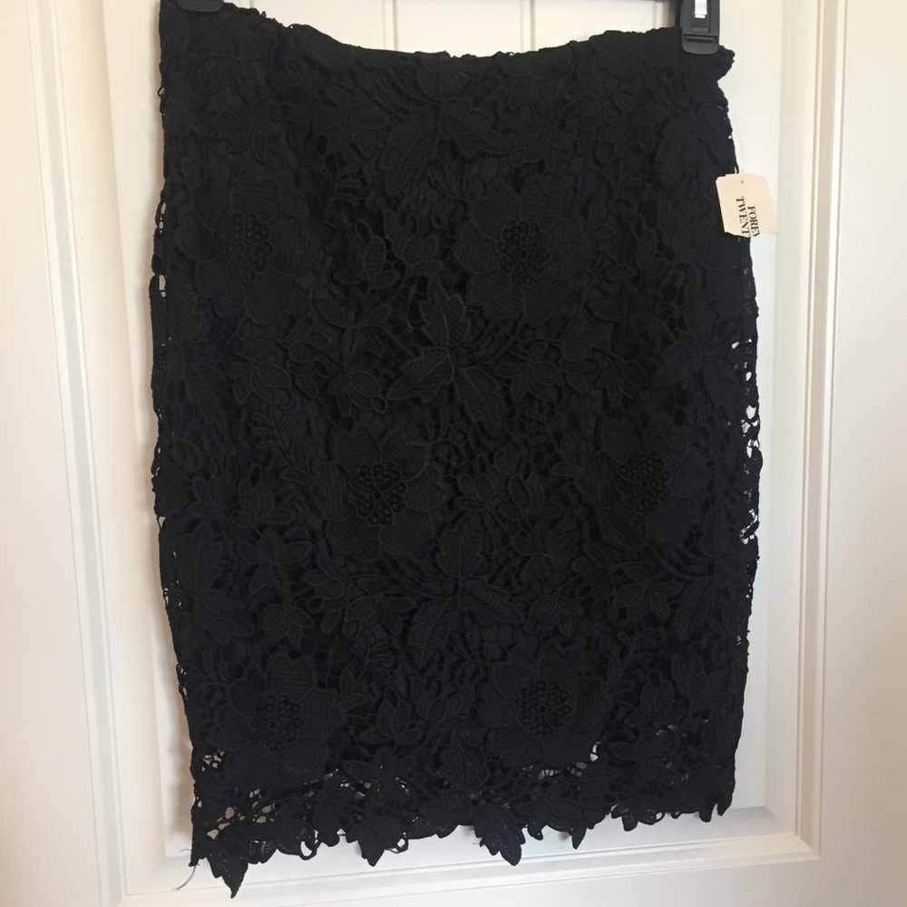 NWT! Black Floral Lace Pencil Skirt