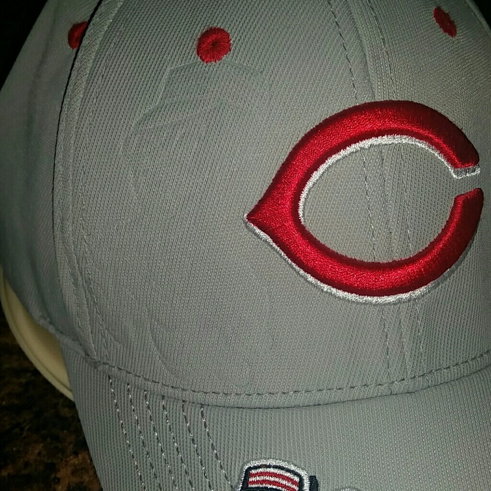 Cincinnati Reds Cap - Picture 2 of 5
