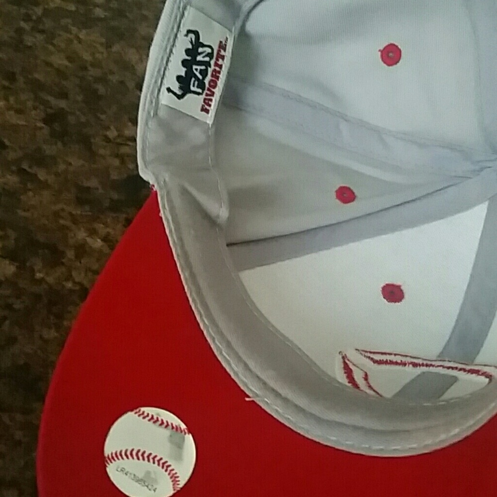 Cincinnati Reds Cap - Picture 4 of 5