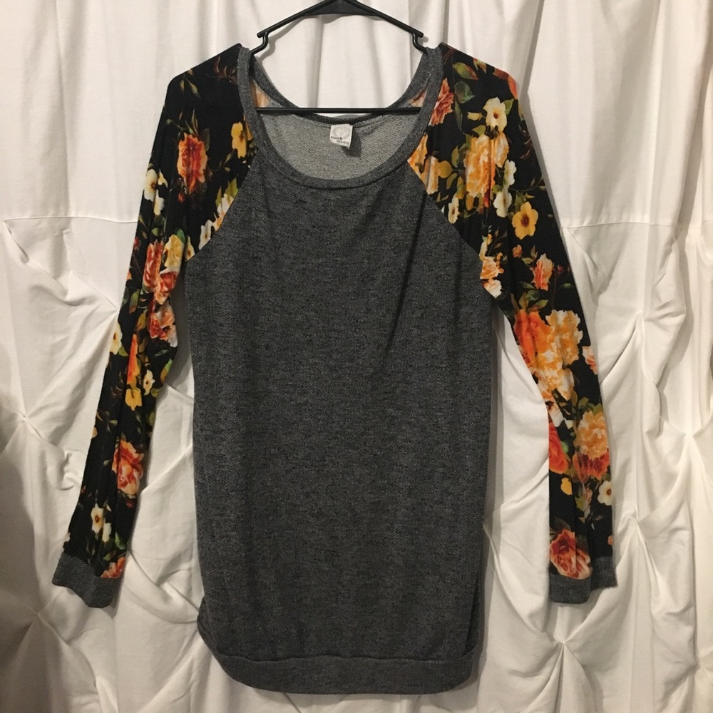 Grey sweater with floral sleeves