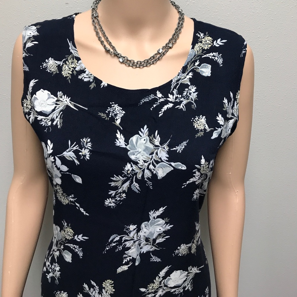 Rue 21 sleeveless dark navy floral dress